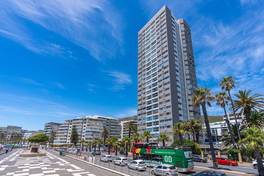 2 Bedroom Property for Sale in Sea Point Western Cape